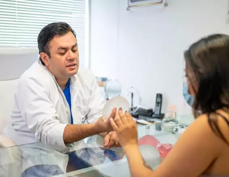 Slider image (9) Dr. Juan Sanabria Plastic Surgeon